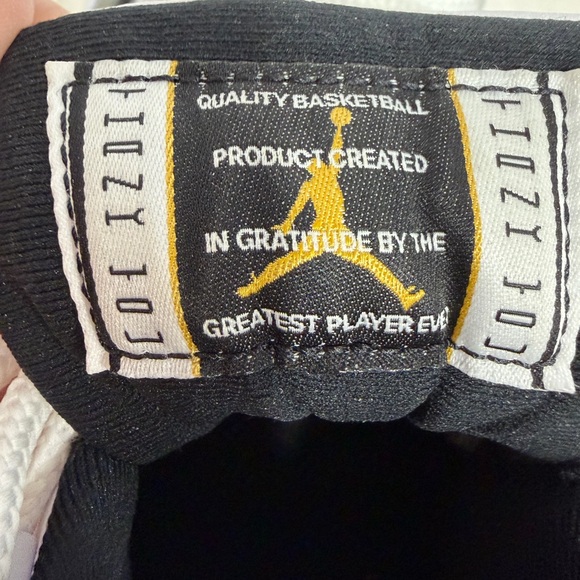 Air Jordan 11 Gratitude 2023 Men’s 11.5 White Black Gold CT8012-170 - Picture 11 of 16